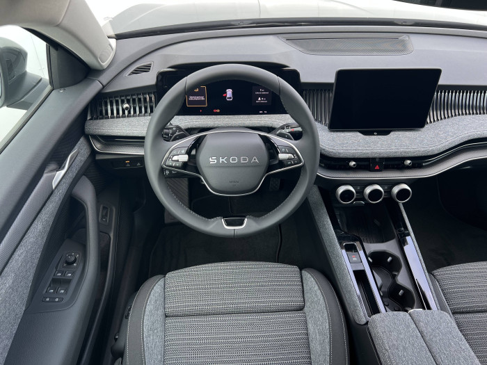 Škoda Superb Combi Selection 7DSG 2,0TDI / 110kW na operativní leasing