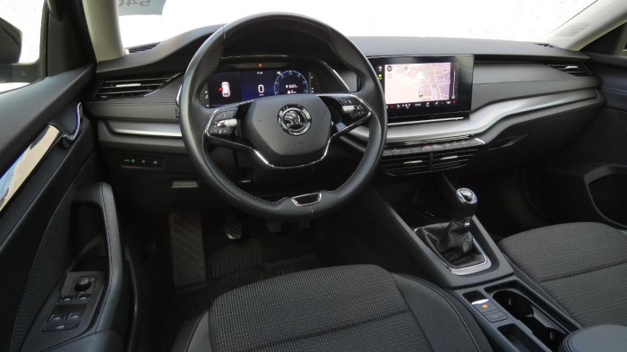 Škoda Superb Combi 2.0 TDI DSG Sportline na operativní leasing