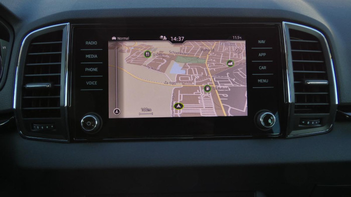 Škoda Karoq 1,5 TSI DSG Style na operativní leasing