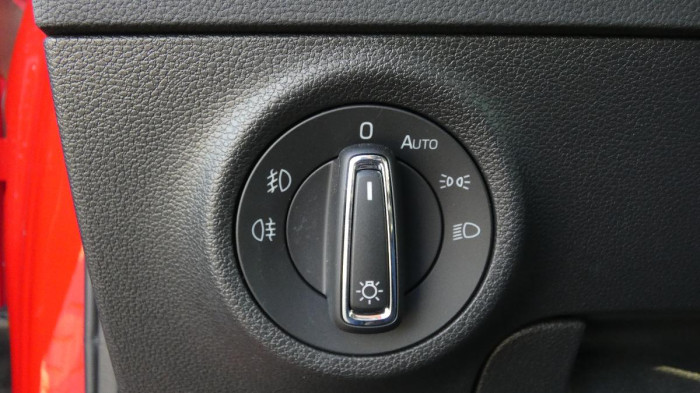 Škoda Karoq 1,5 TSI DSG Style na operativní leasing