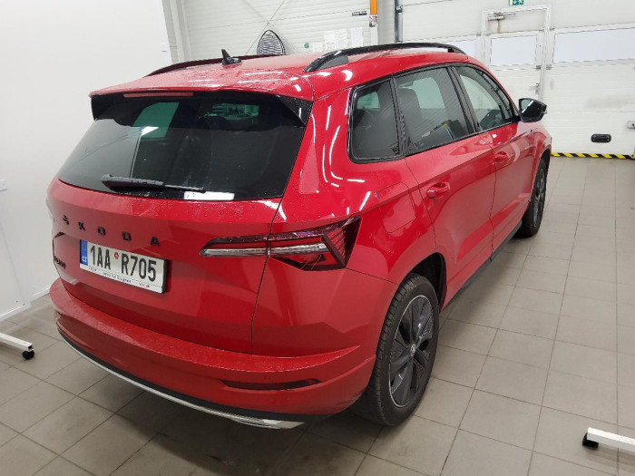 Škoda Karoq 1,5 TSI Sportline DSG na operativní leasing