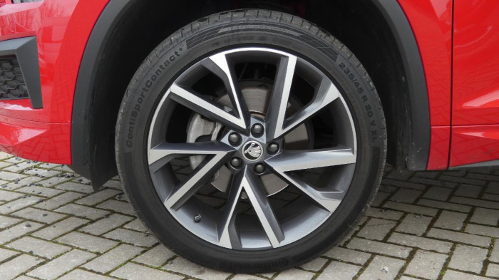 Škoda Kodiaq 2,0 TDI Sportline DSG na operativní leasing