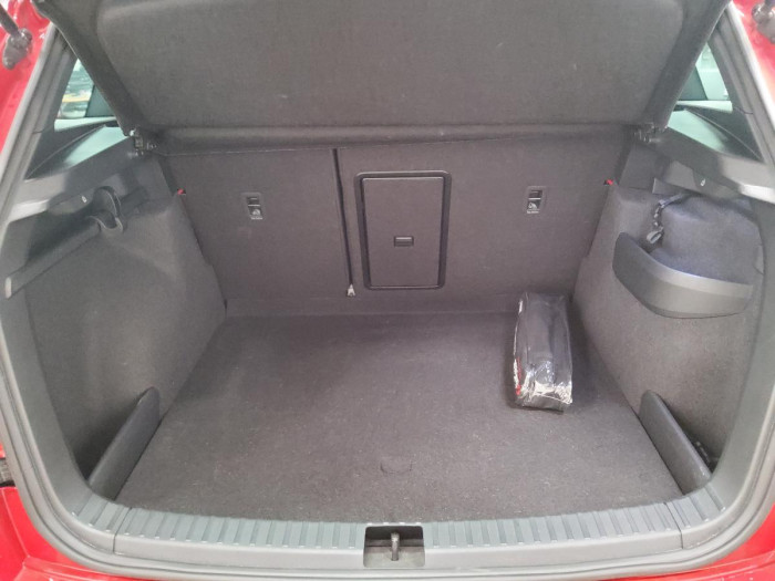 Škoda Karoq 1,5 TSI Sportline DSG na operativní leasing