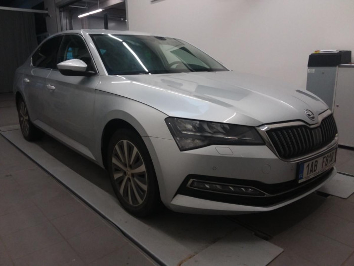 Škoda Superb 2,0 TDI DSG Style na operativní leasing