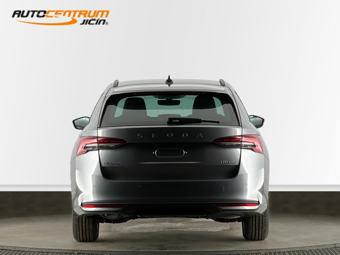 Škoda Octavia Selection 1,5 TSI Hybrid 110 kW DSG na operativní leasing