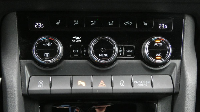 Škoda Karoq 1,5 TSI Sportline DSG na operativní leasing