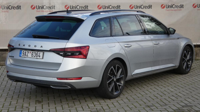 Škoda Superb Combi 2.0 TDI DSG Sportline na operativní leasing