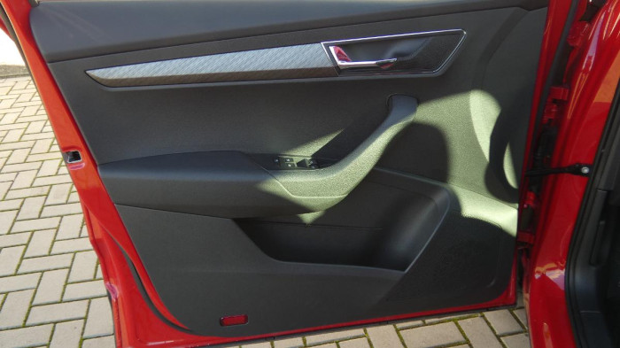 Škoda Karoq 1,5 TSI DSG Style na operativní leasing