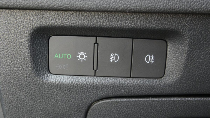 Škoda Superb Combi 2.0 TDI DSG Sportline na operativní leasing