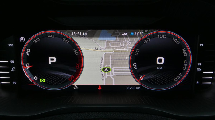 Škoda Karoq 1,5 TSI Sportline DSG na operativní leasing