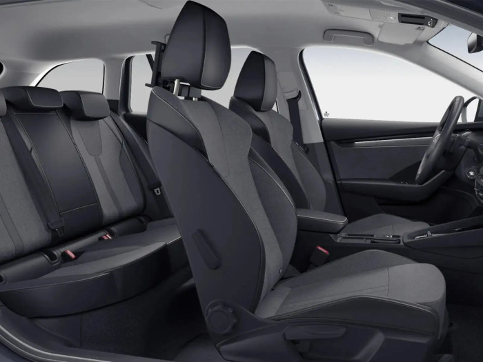 Škoda Octavia Top Selection 1.5 TSI 110 kW Benzín Automatická převodovka na operativní leasing