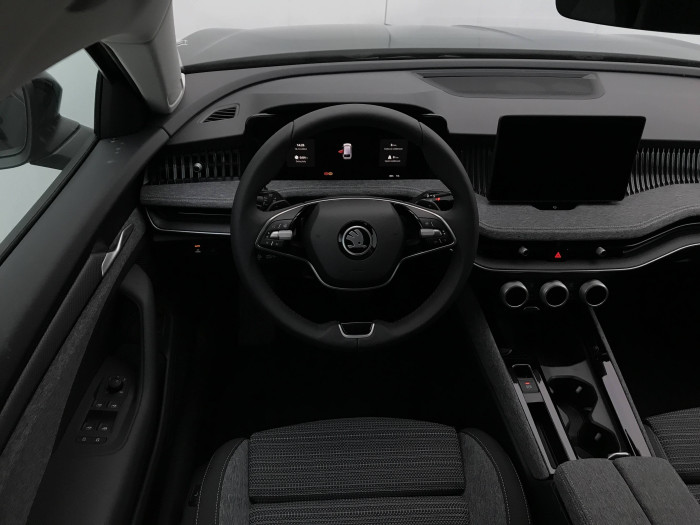 Škoda Superb Combi Selection 7DSG 2,0TDI / 110kW na operativní leasing