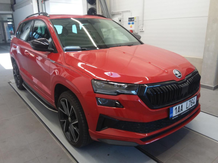 Škoda Karoq 1,5 TSI Sportline Exclusive DS na operativní leasing