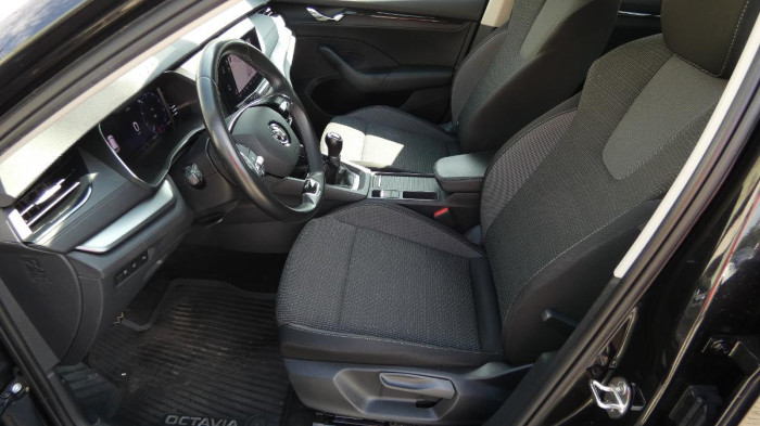 Škoda Superb Combi 2.0 TDI DSG Sportline na operativní leasing