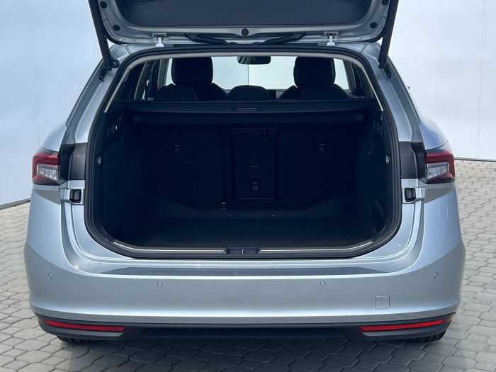 Škoda Superb Combi Selection 7DSG 2,0TDI / 110kW na operativní leasing