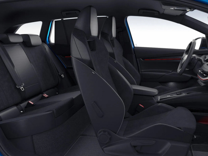 Škoda Enyaq Sportline 85x Elektro 210 kW Elektřina 4x4 Automatická převodovka na operativní leasing