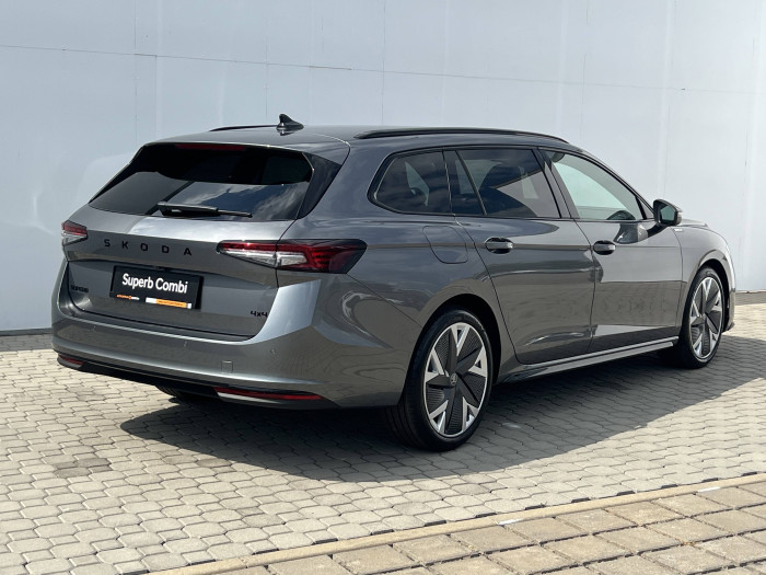 Škoda Superb Combi Sportline DSG 2,0TDI / 142kW na operativní leasing
