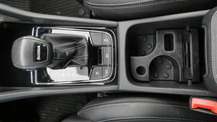 Škoda Kodiaq 2,0 TDI Sportline DSG na operativní leasing