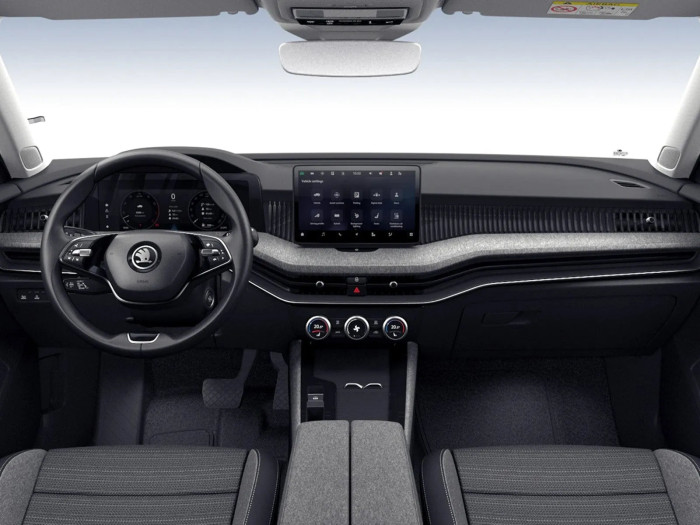 Škoda Superb Selection 1.5 TSI m-HEV 110 kW Benzín Automatická převodovka na operativní leasing