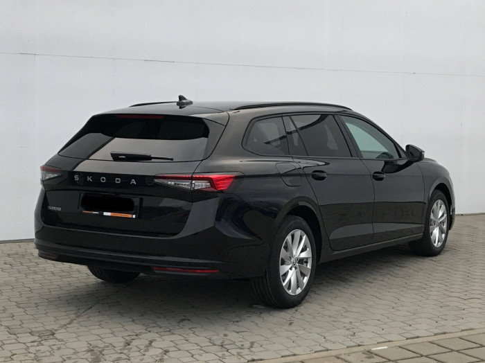 Škoda Superb Combi Selection 7DSG 2,0TDI / 110kW na operativní leasing